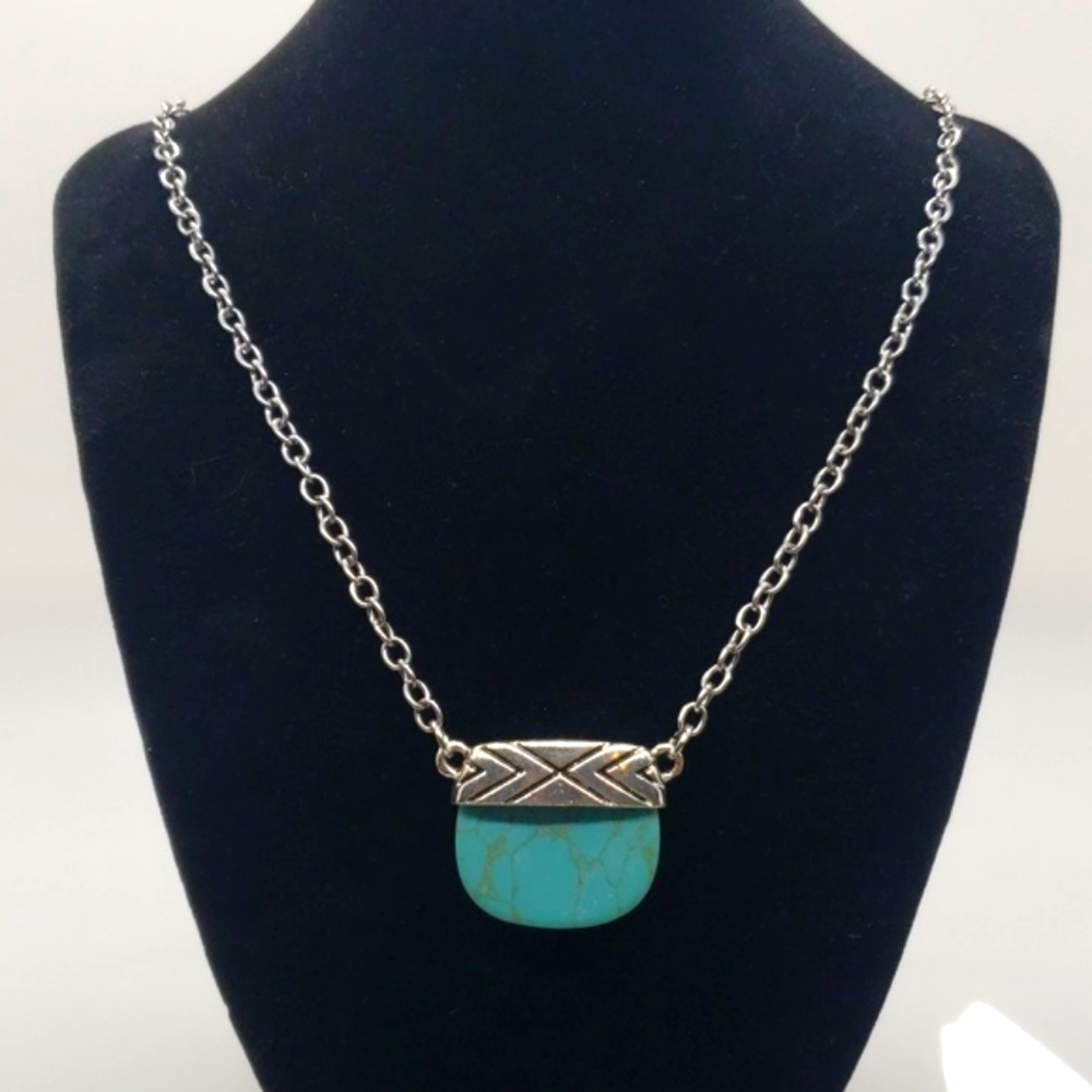 Plunder Turquoise Necklace